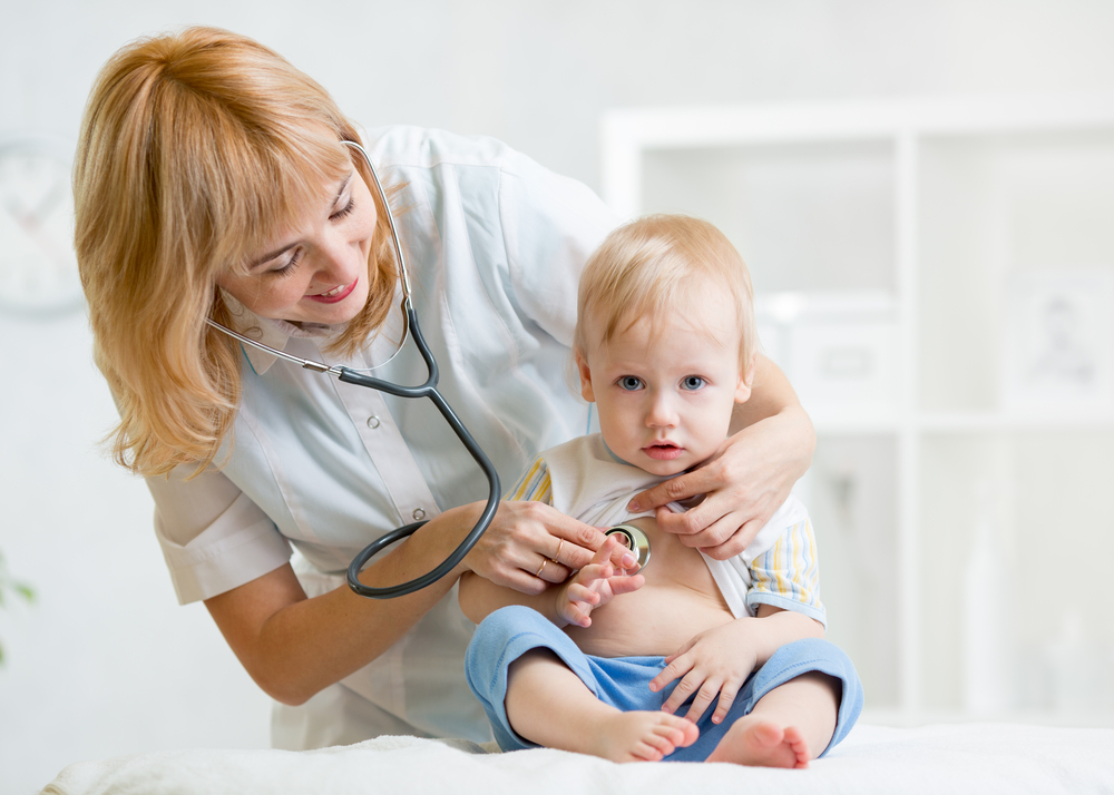 Care sunt semnele ca trebuie sa mergi cu bebelusul la medic